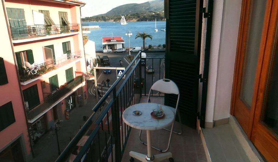 Affittacamere Vista Mare Porto Azzurro Pokój zdjęcie