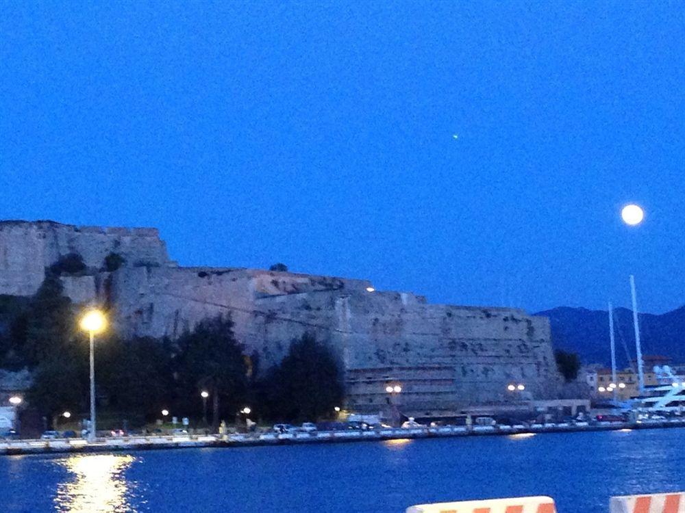 Affittacamere Vista Mare Porto Azzurro Zewnętrze zdjęcie