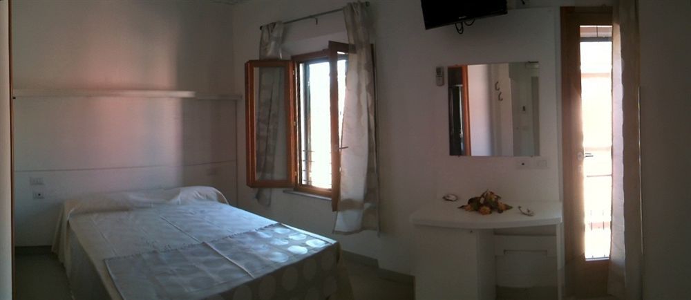Affittacamere Vista Mare Porto Azzurro Zewnętrze zdjęcie