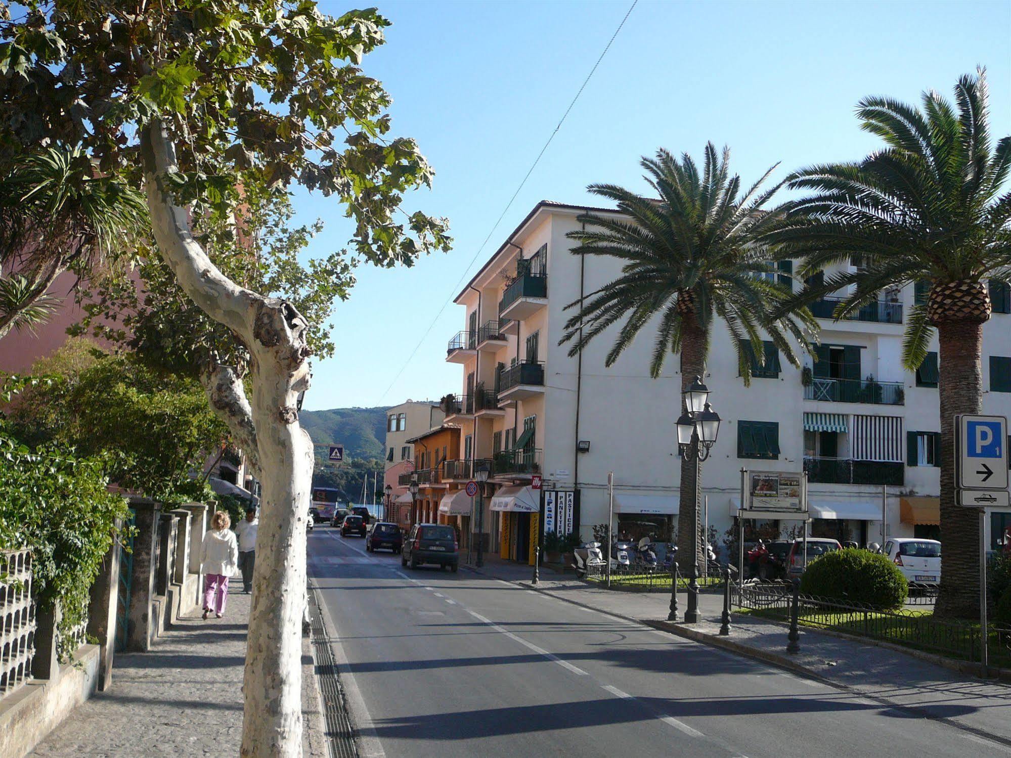 Affittacamere Vista Mare Porto Azzurro Zewnętrze zdjęcie