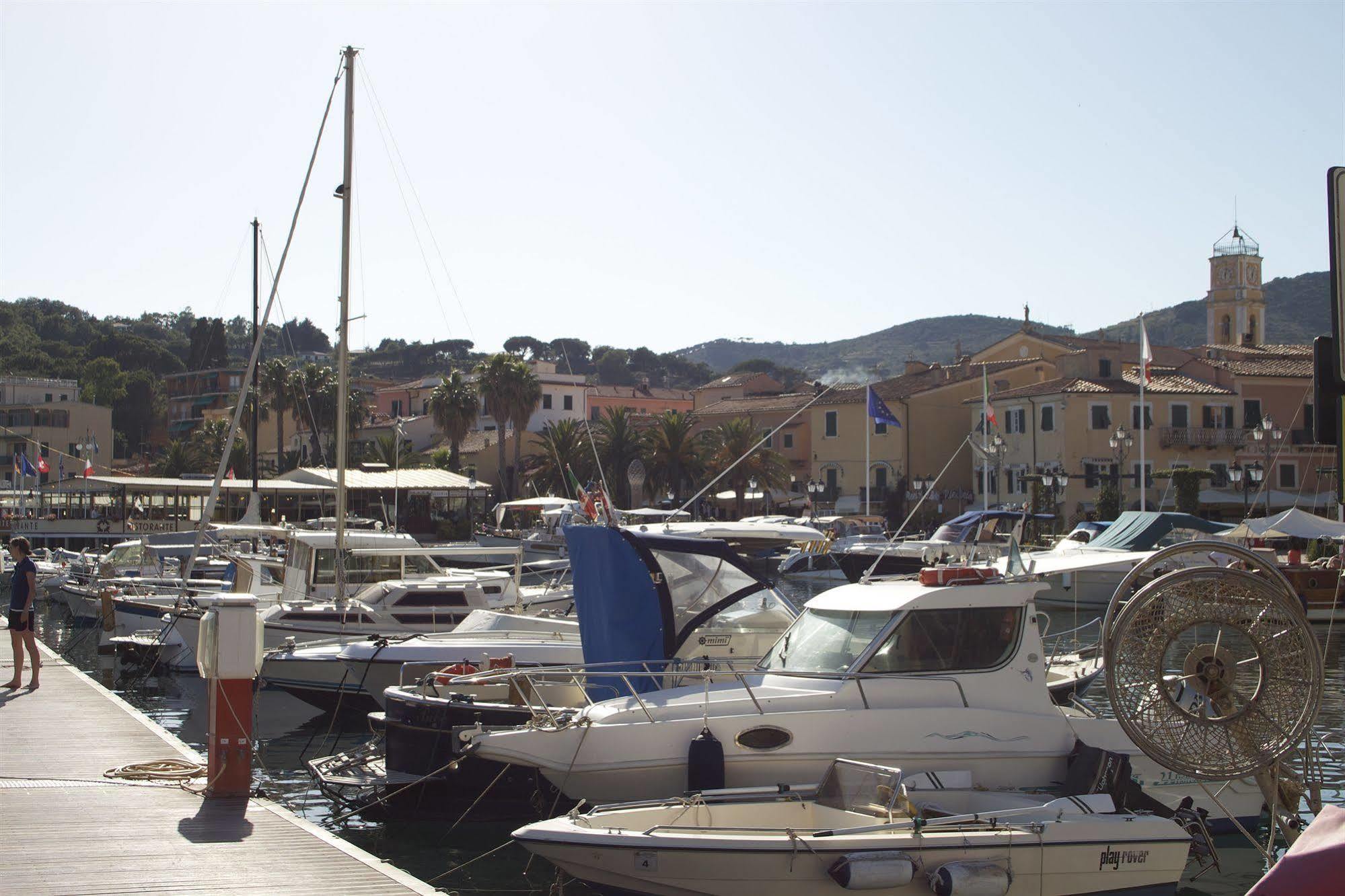 Affittacamere Vista Mare Porto Azzurro Zewnętrze zdjęcie